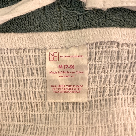 Top with adjustable, spaghetti straps, white with lace - Picture 7 of 7